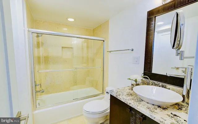 $325,000 | 4601 North Park Avenue, Unit 1509J, Chevy Chase, MD 20815