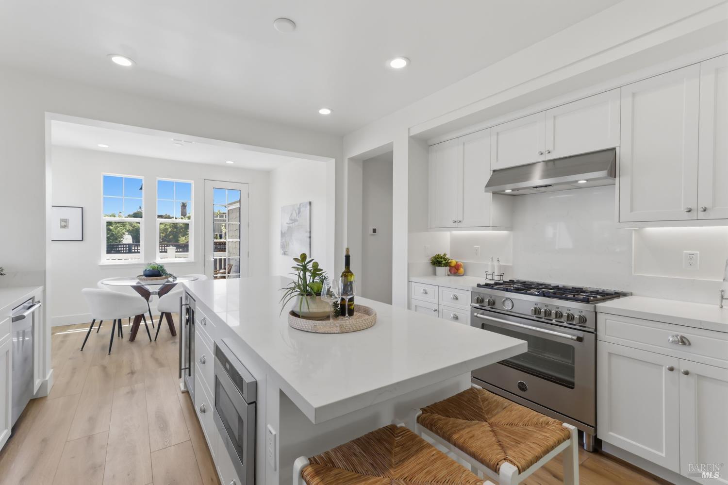 79 Bayharbor Way San Rafael, CA 94901 - Photo 10 of 49