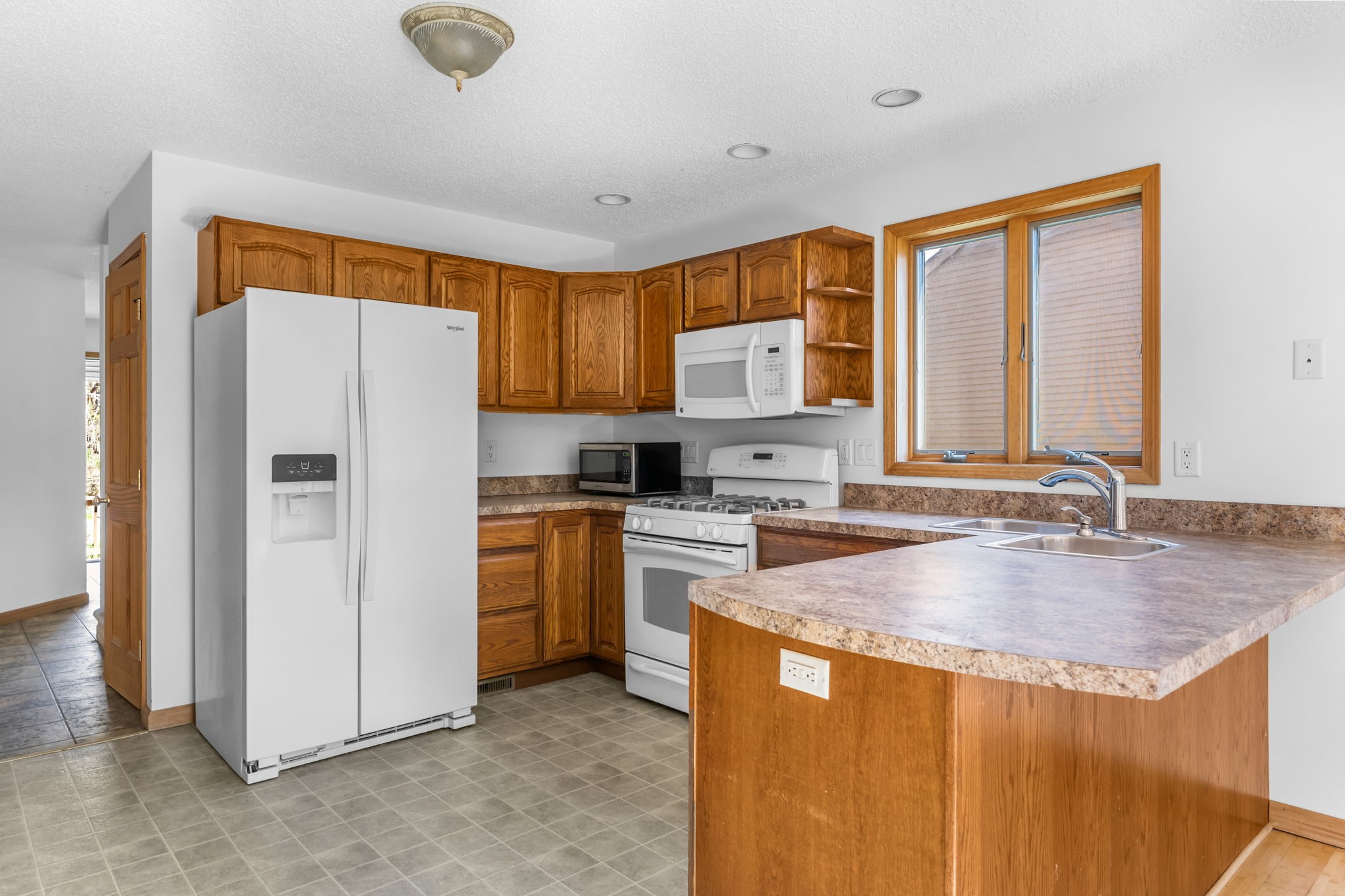 531 Clubhouse Road Vestal, NY 13850 - Photo 10 of 37 Gallery Image 10