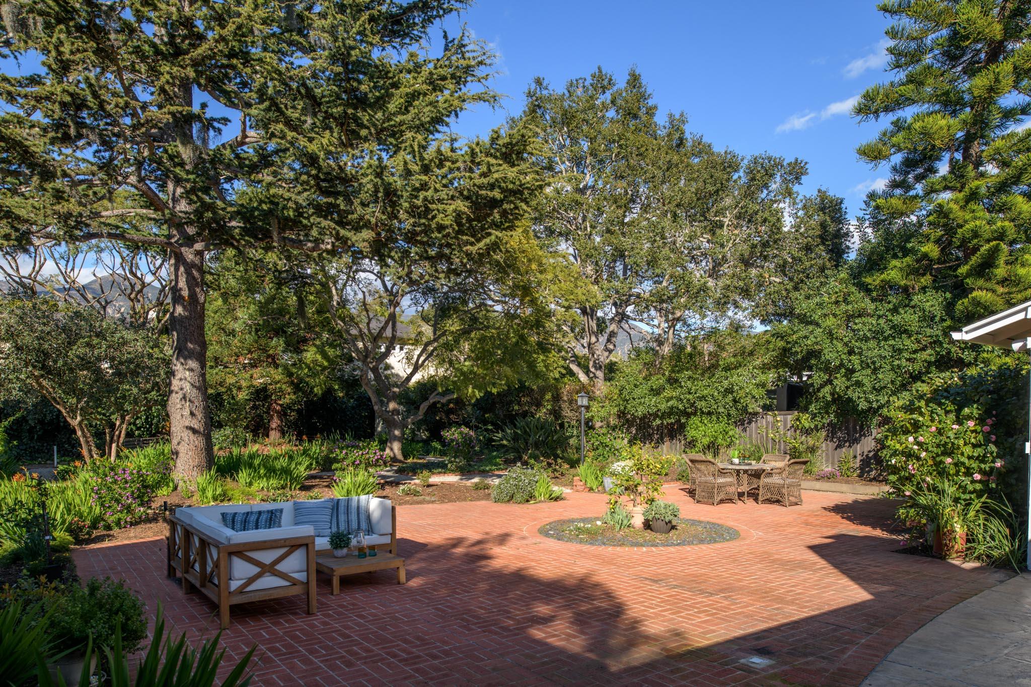 1180 Mesa Road Montecito, CA 93108 - Photo 18 of 25 Yard Space