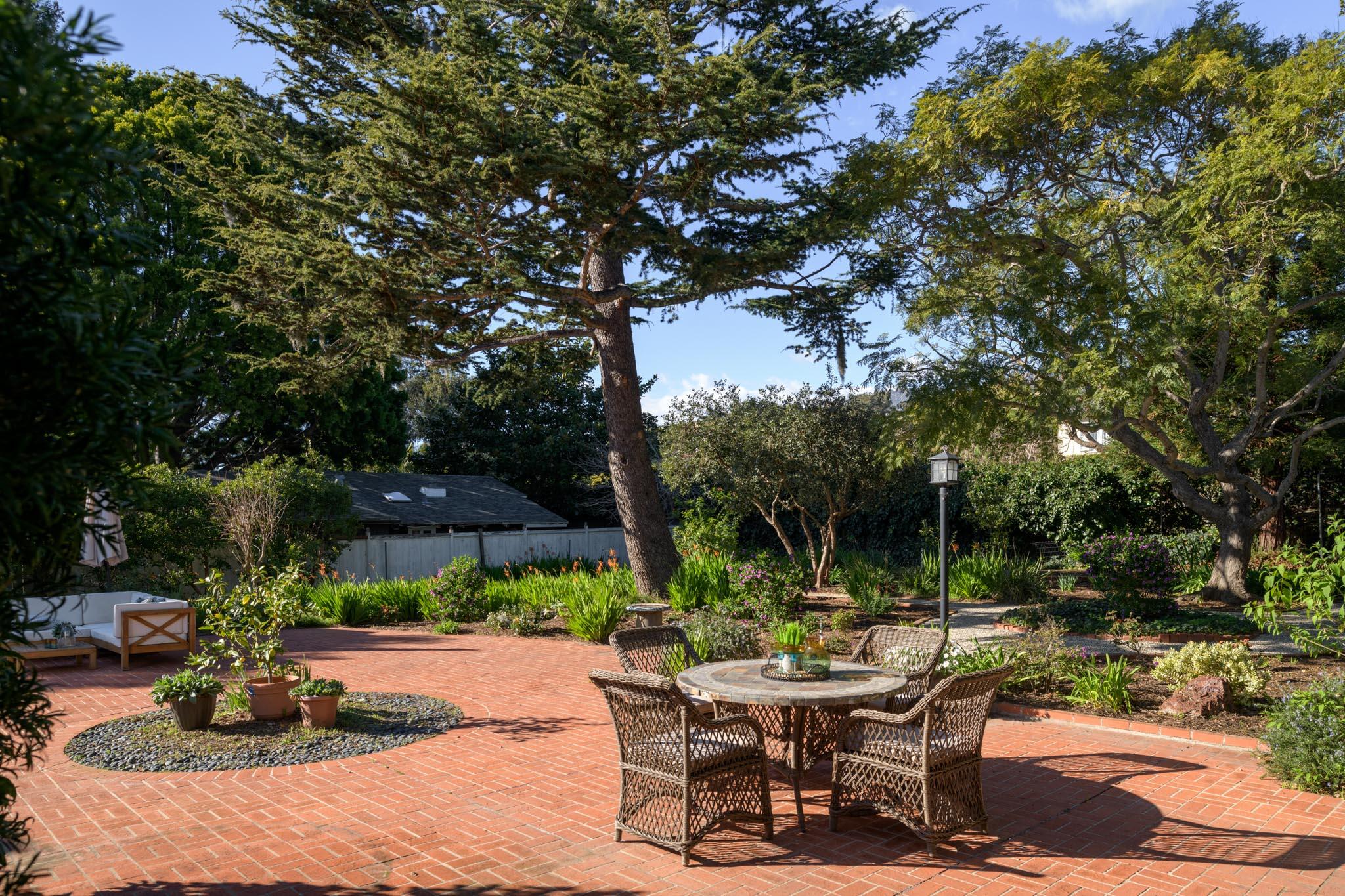 1180 Mesa Road Montecito, CA 93108 - Photo 20 of 25 Yard Space