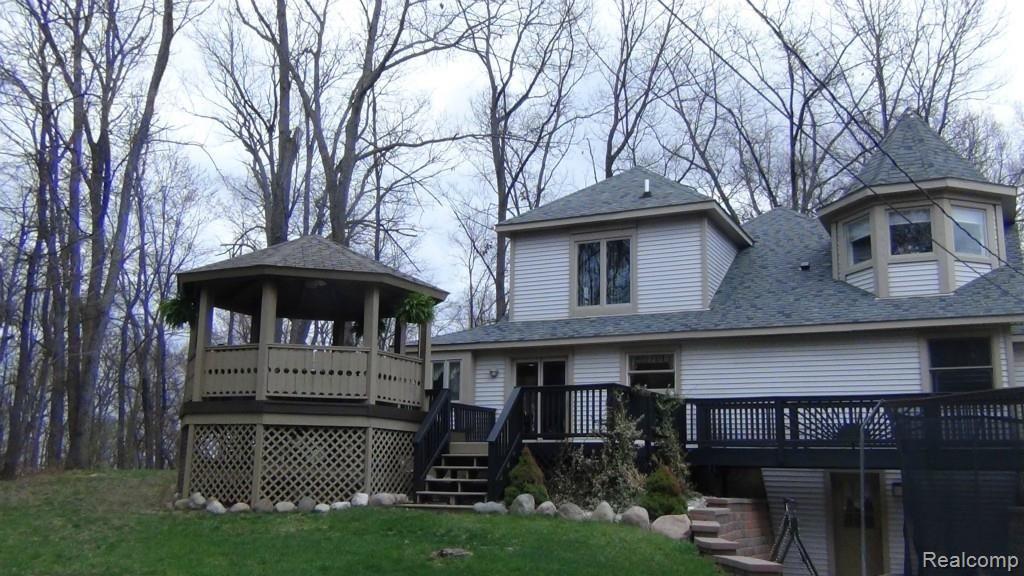 3299 Sanitorium Road Howell, MI 48843 - Photo 8 of 53 DSC02483.jpg