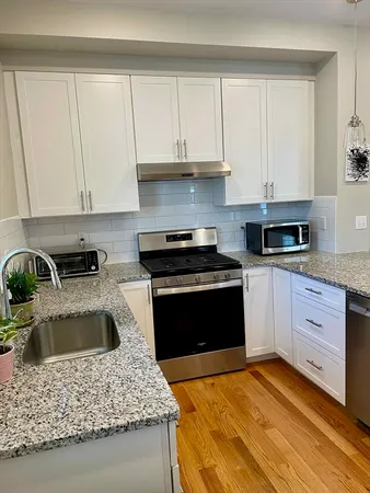 $6,000 | 29 Vassal Lane, Unit 2, Cambridge, MA 02138