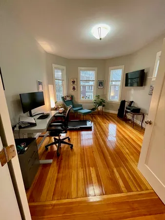 $6,000 | 29 Vassal Lane, Unit 2, Cambridge, MA 02138