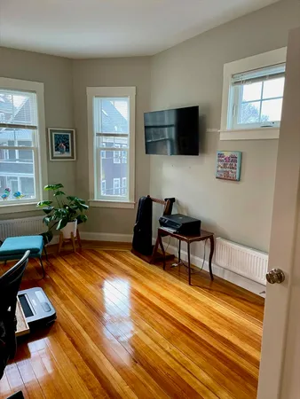 $6,000 | 29 Vassal Lane, Unit 2, Cambridge, MA 02138