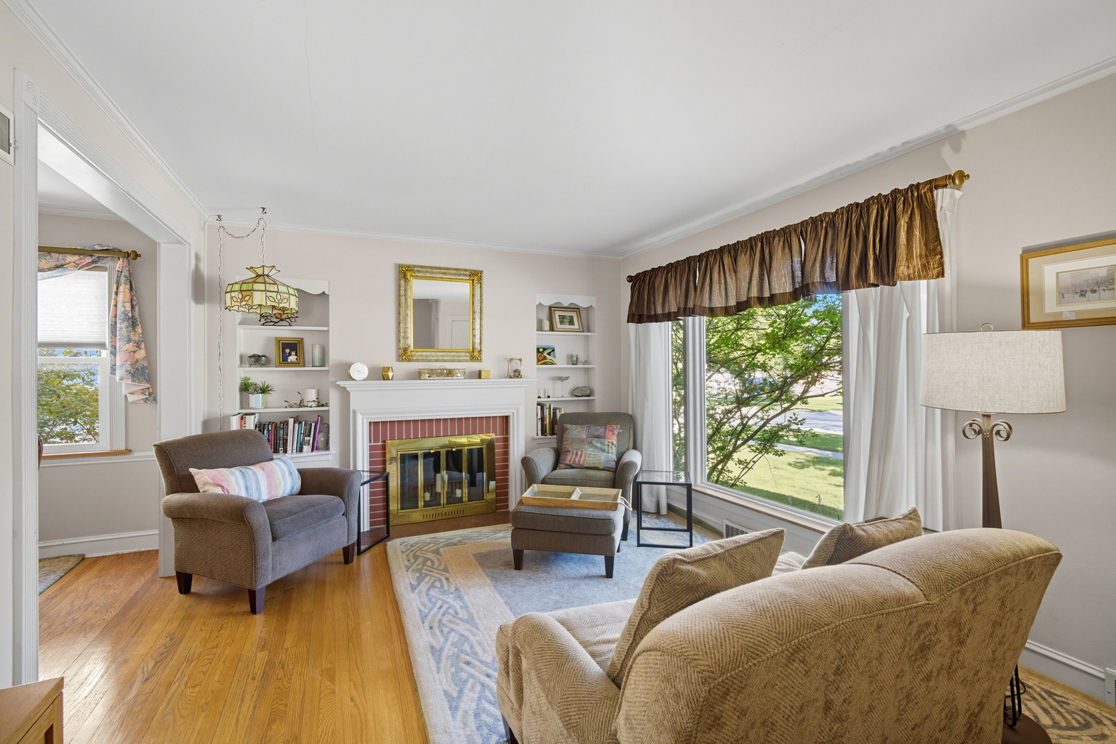 1015 Arthur Street Park Ridge, IL 60068 - Photo 4 of 28 Gallery Image 4