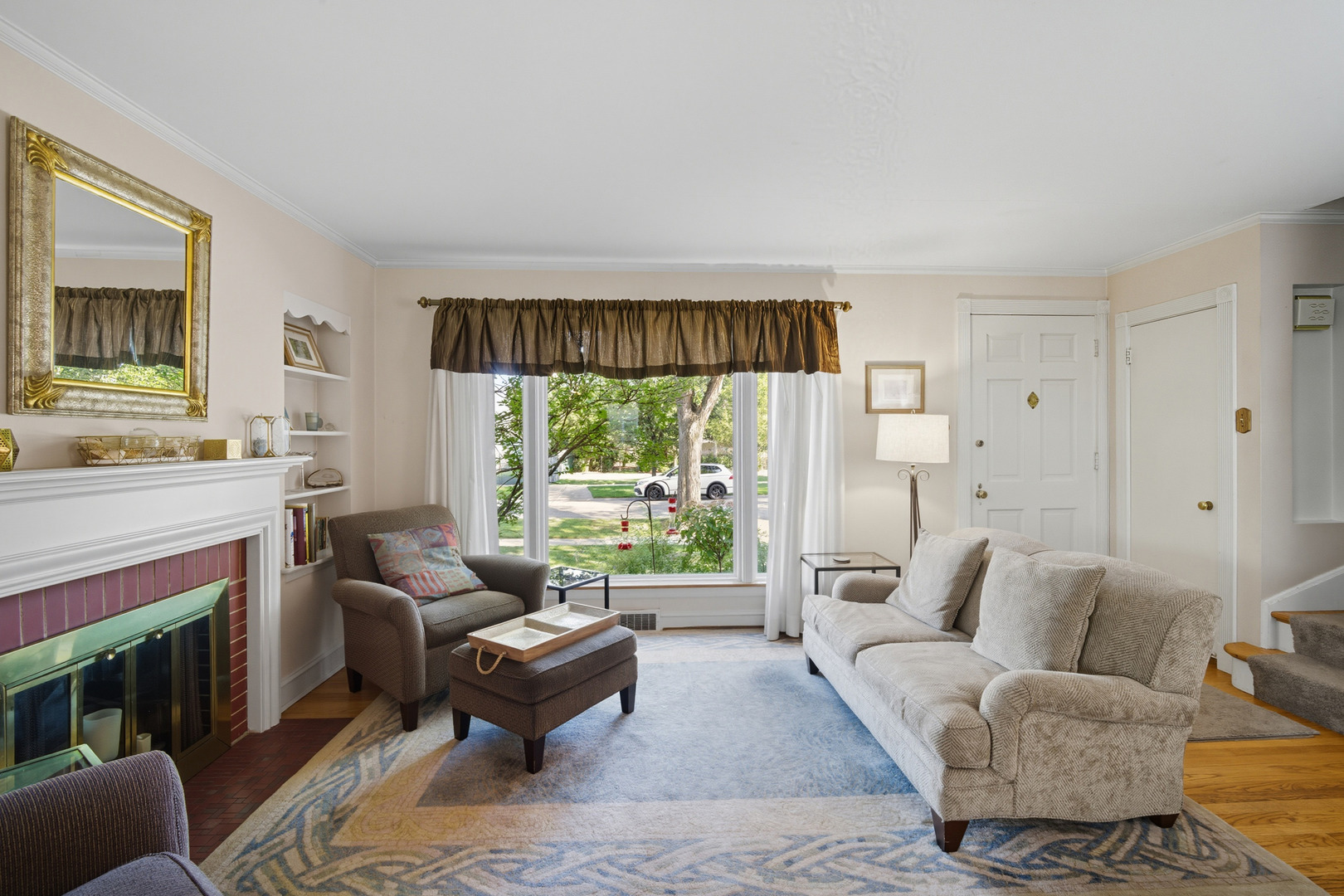 1015 Arthur Street Park Ridge, IL 60068 - Photo 5 of 28 Gallery Image 5