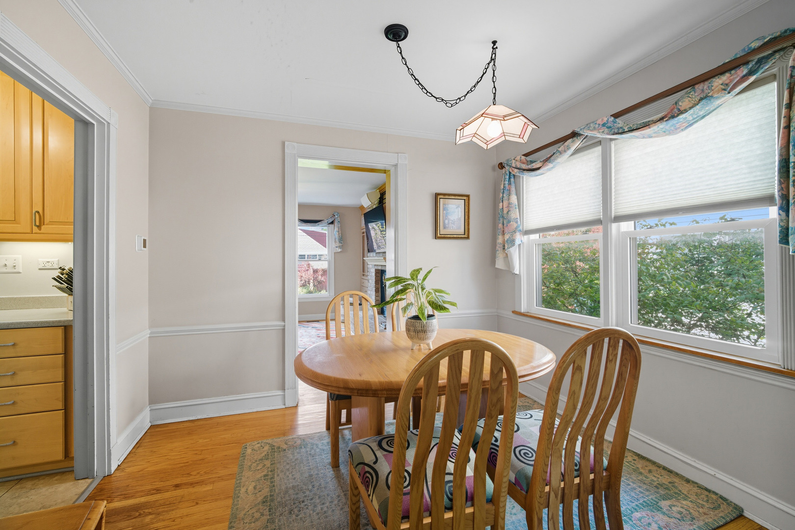 1015 Arthur Street Park Ridge, IL 60068 - Photo 7 of 28 Gallery Image 7