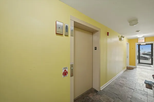 $1,525 | 3423 Ridgeland Avenue, Unit 102, Berwyn, IL 60402