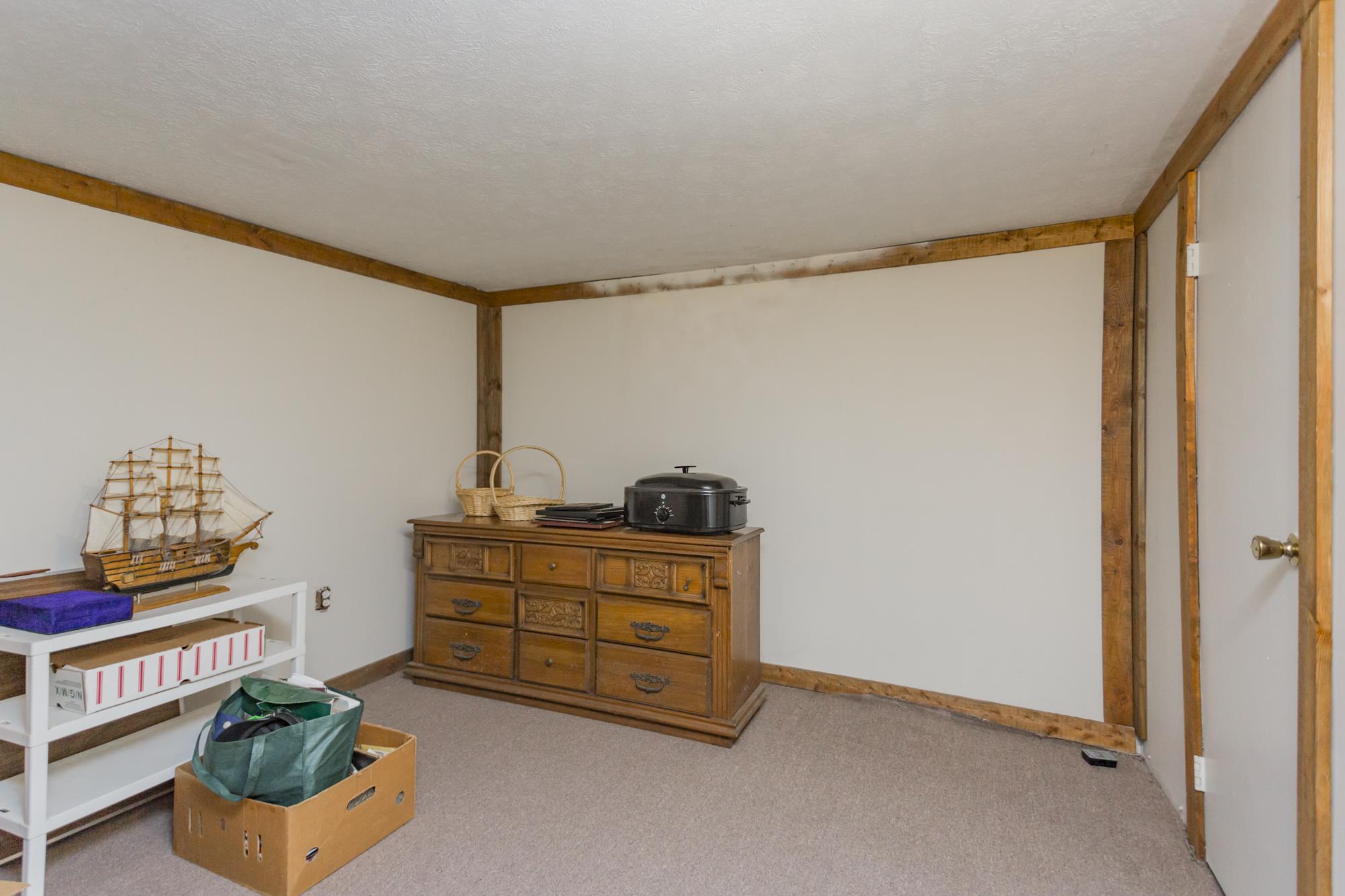 785 Danley Road Charlotte, TN 37036 - Photo 19 of 30 Downstairs extra room.