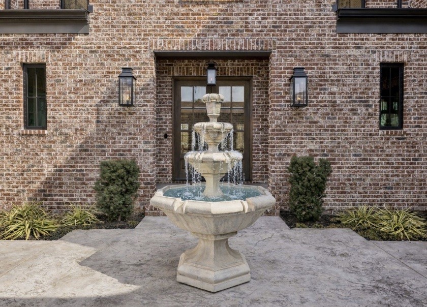 4520 Shys Hill Road Nashville, TN 37215 - Photo 4 of 91