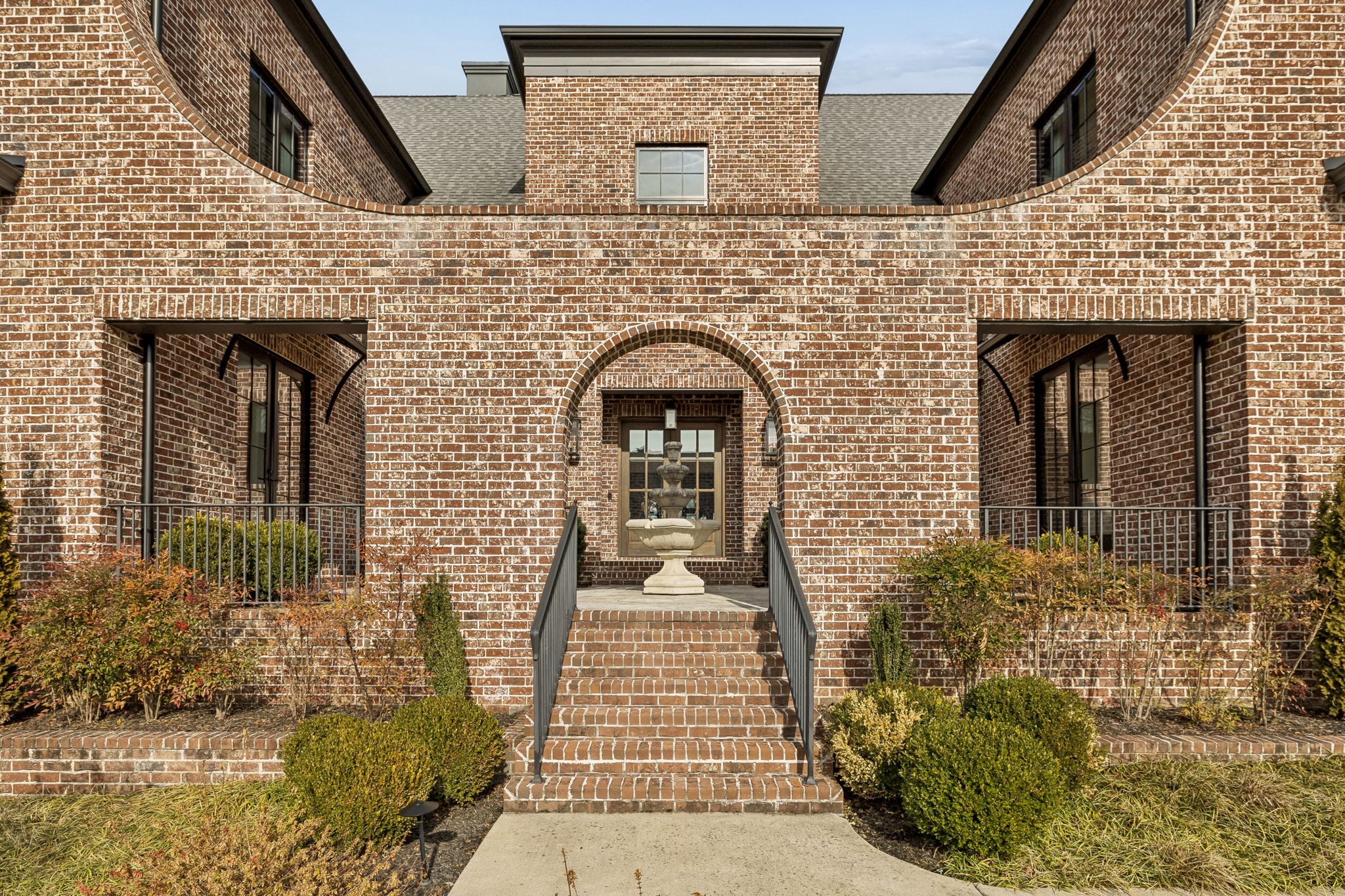 4520 Shys Hill Road Nashville, TN 37215 - Photo 6 of 91