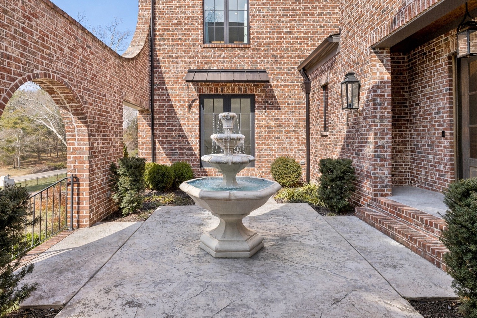 4520 Shys Hill Road Nashville, TN 37215 - Photo 7 of 91