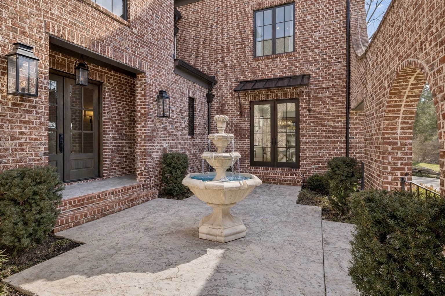 4520 Shys Hill Road Nashville, TN 37215 - Photo 9 of 91