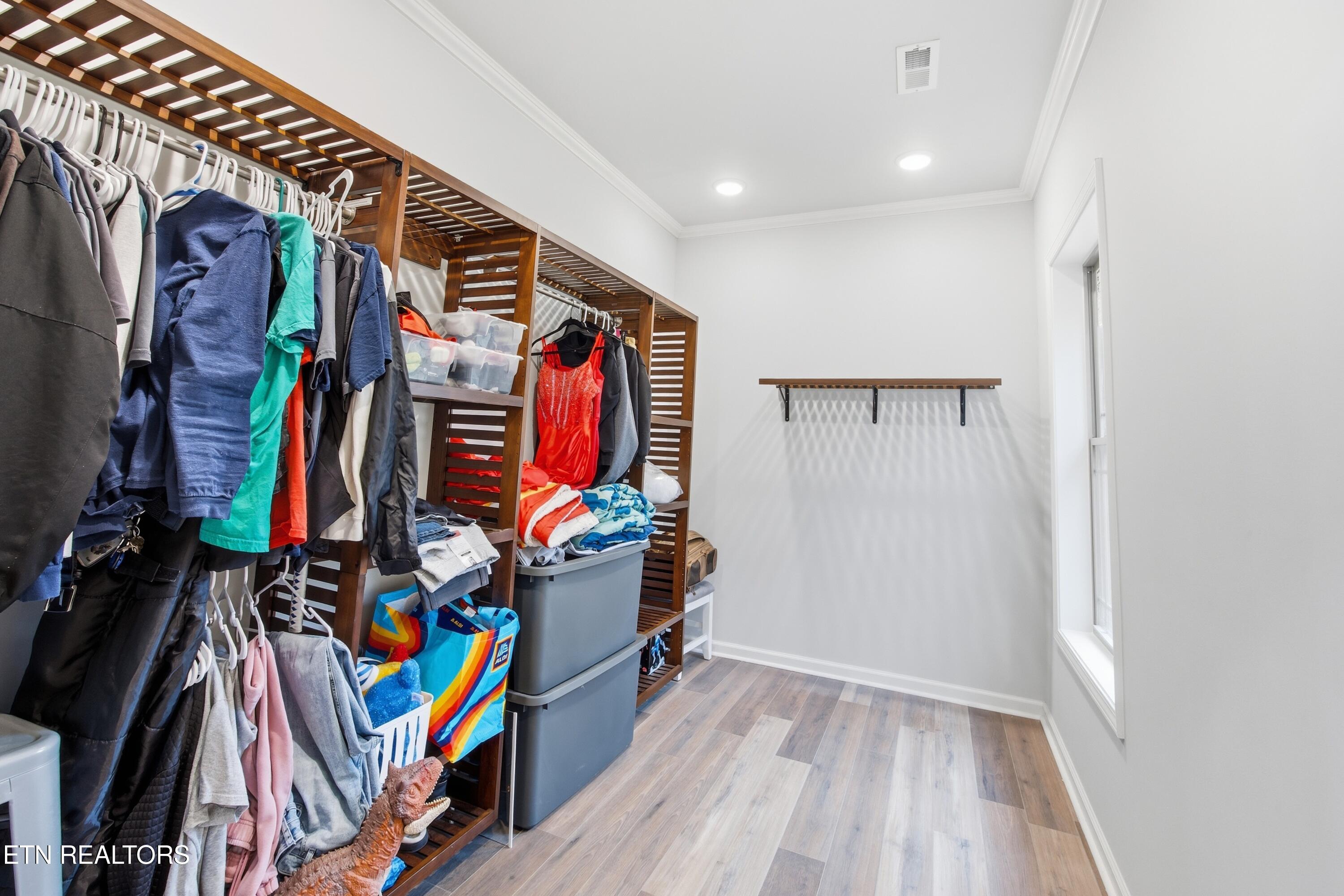 287 Cave Creek Road Loudon, TN 37774 - Photo 20 of 37 Master closet