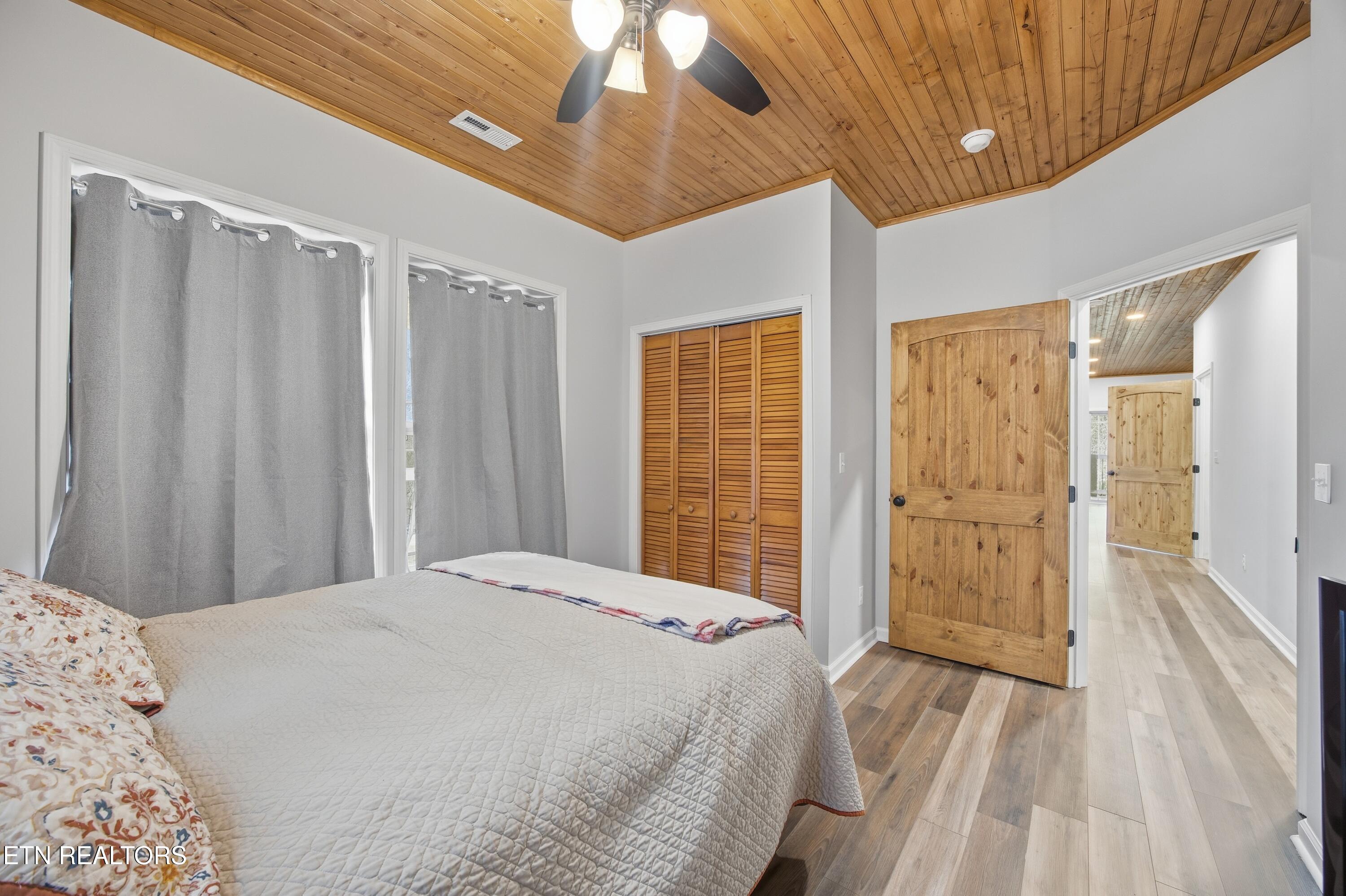 287 Cave Creek Road Loudon, TN 37774 - Photo 22 of 37 Main lvl bedroom