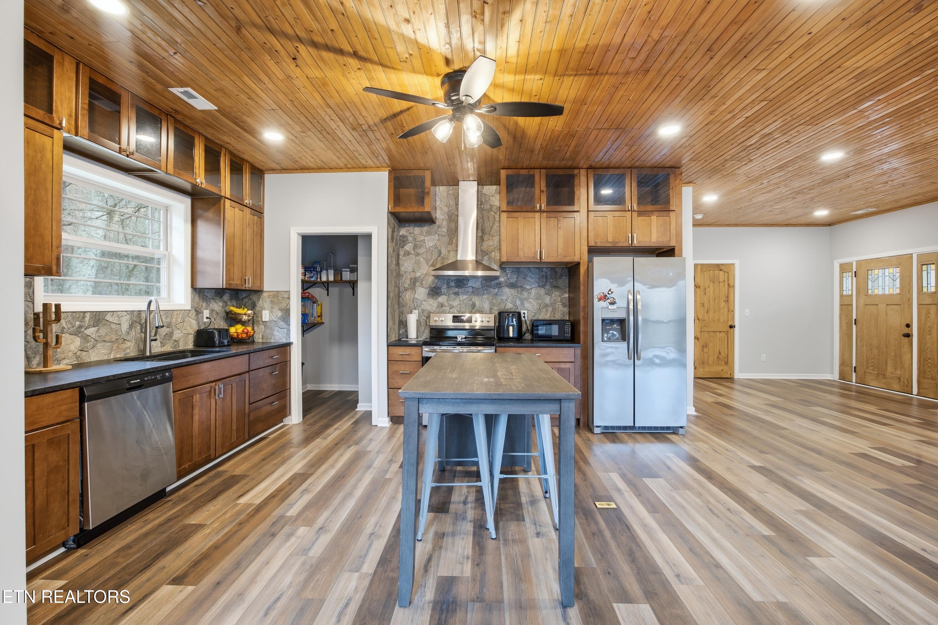 287 Cave Creek Road Loudon, TN 37774 - Photo 8 of 37 5G4A5613