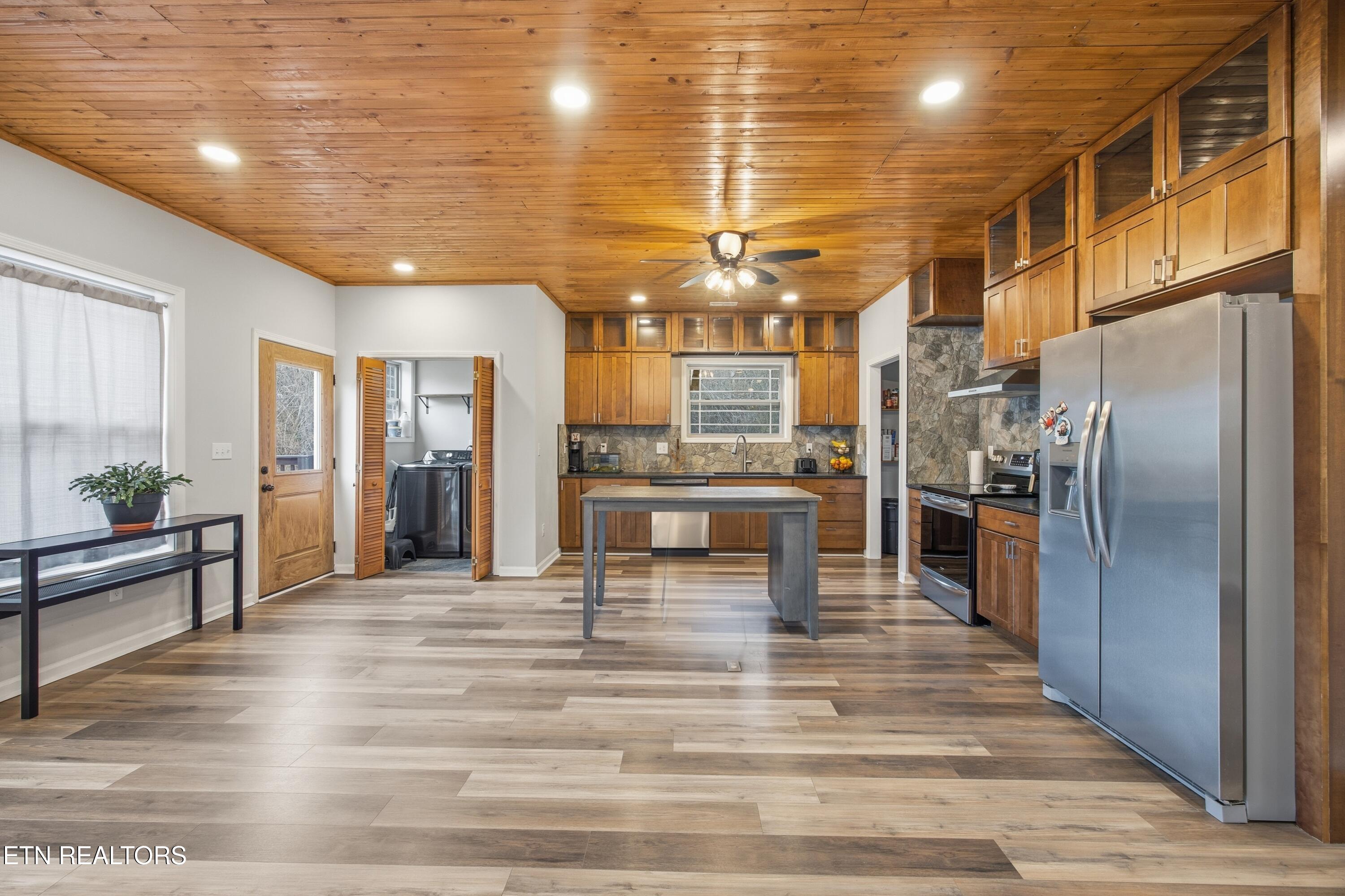 287 Cave Creek Road Loudon, TN 37774 - Photo 8 of 32 5G4A5604