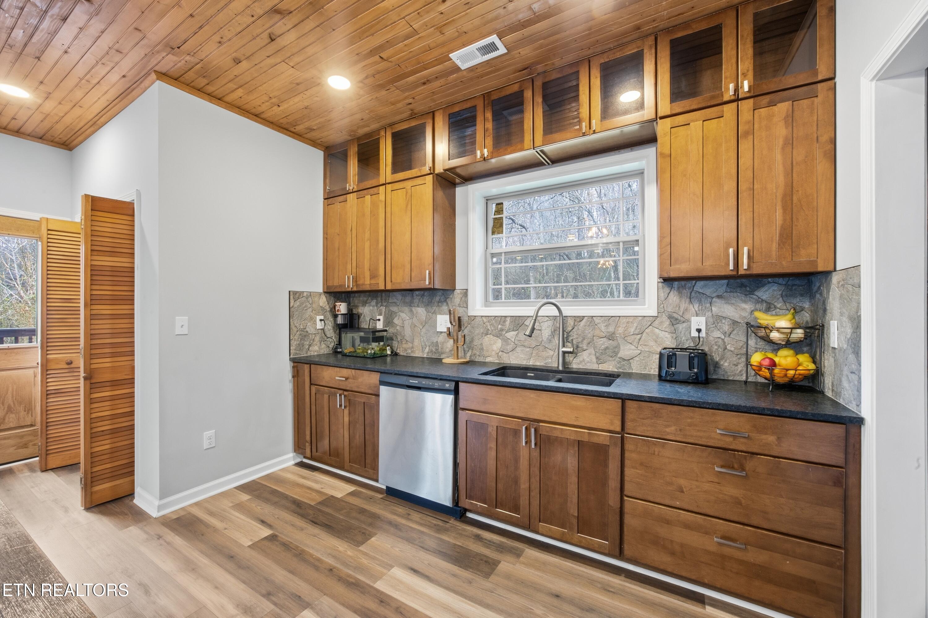 287 Cave Creek Road Loudon, TN 37774 - Photo 9 of 37 5G4A5633