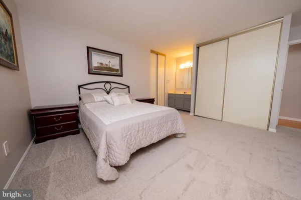 $375,000 | 5919 1st Landing Way, Unit 183, Burke, VA 22015