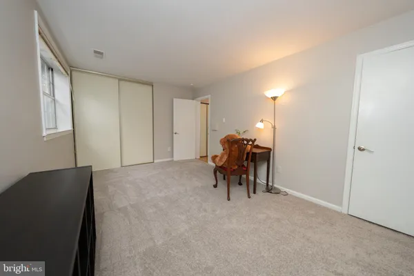 $375,000 | 5919 1st Landing Way, Unit 183, Burke, VA 22015