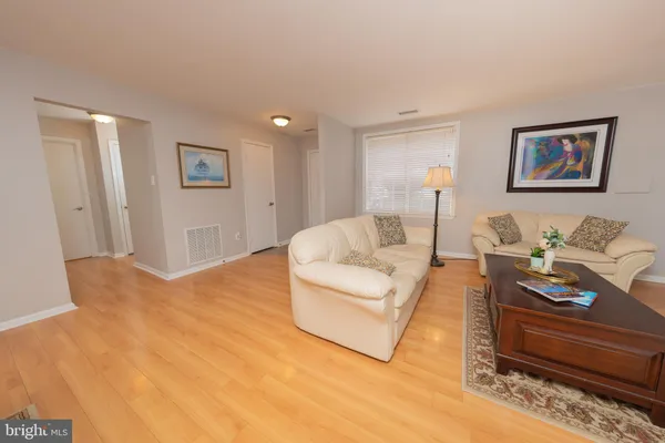 $375,000 | 5919 1st Landing Way, Unit 183, Burke, VA 22015