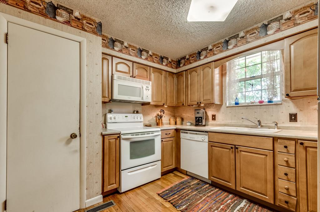 3312 Shakertown Road Antioch, TN 37013 - Photo 10 of 30 Gallery Image 10