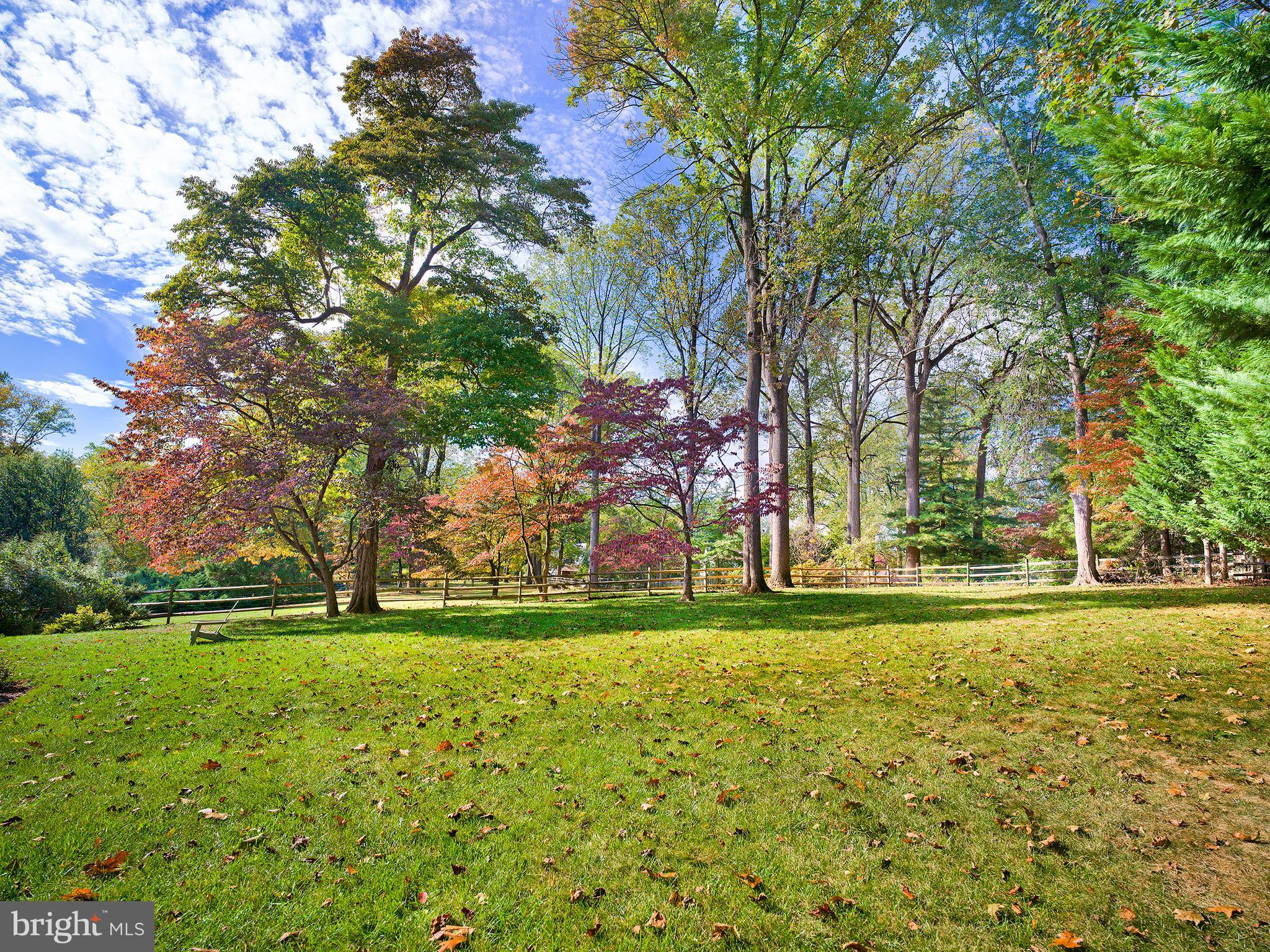 870 Goshen Road Newtown Square, PA 19073 - Photo 2 of 31 a view of a green field