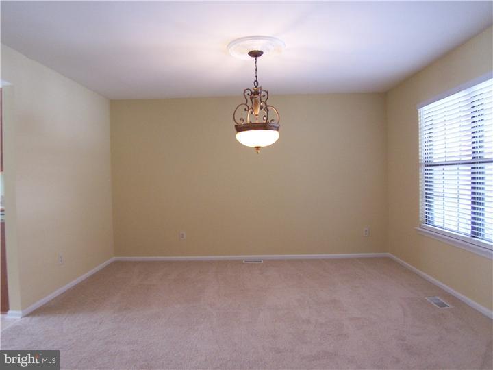 7 Wyndham Road Voorhees, NJ 08043 - Photo 4 of 11 Dining Room