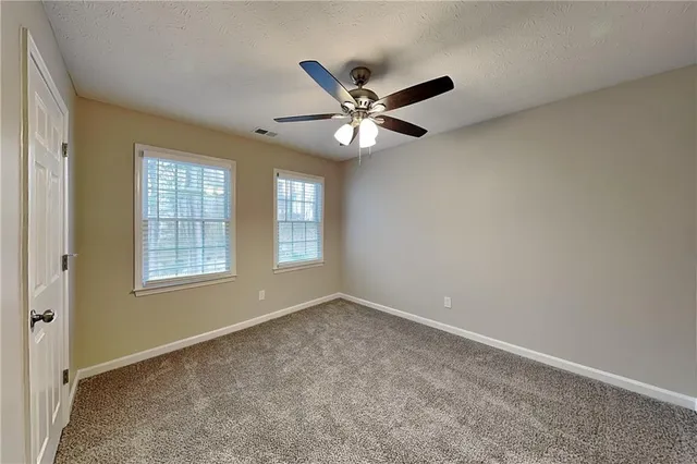 $2,050 | 284 Kent Lane, Douglasville, GA 30134