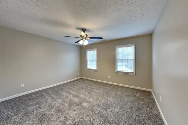 $2,050 | 284 Kent Lane, Douglasville, GA 30134