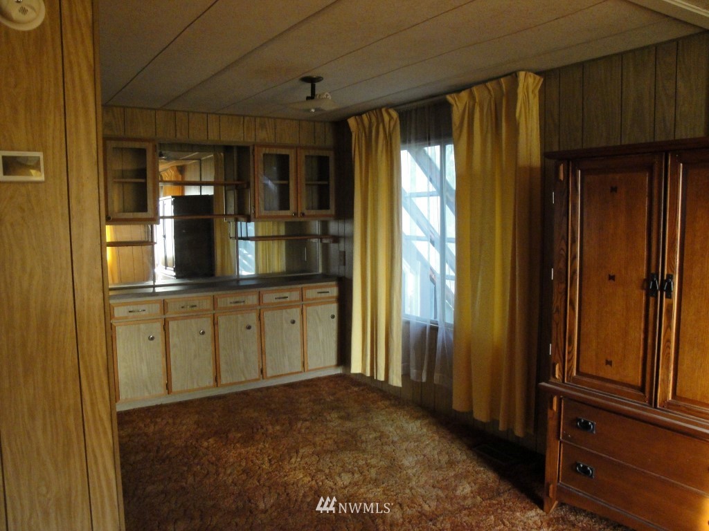 803 Nevil Road Winlock, WA 98596 - Photo 3 of 19