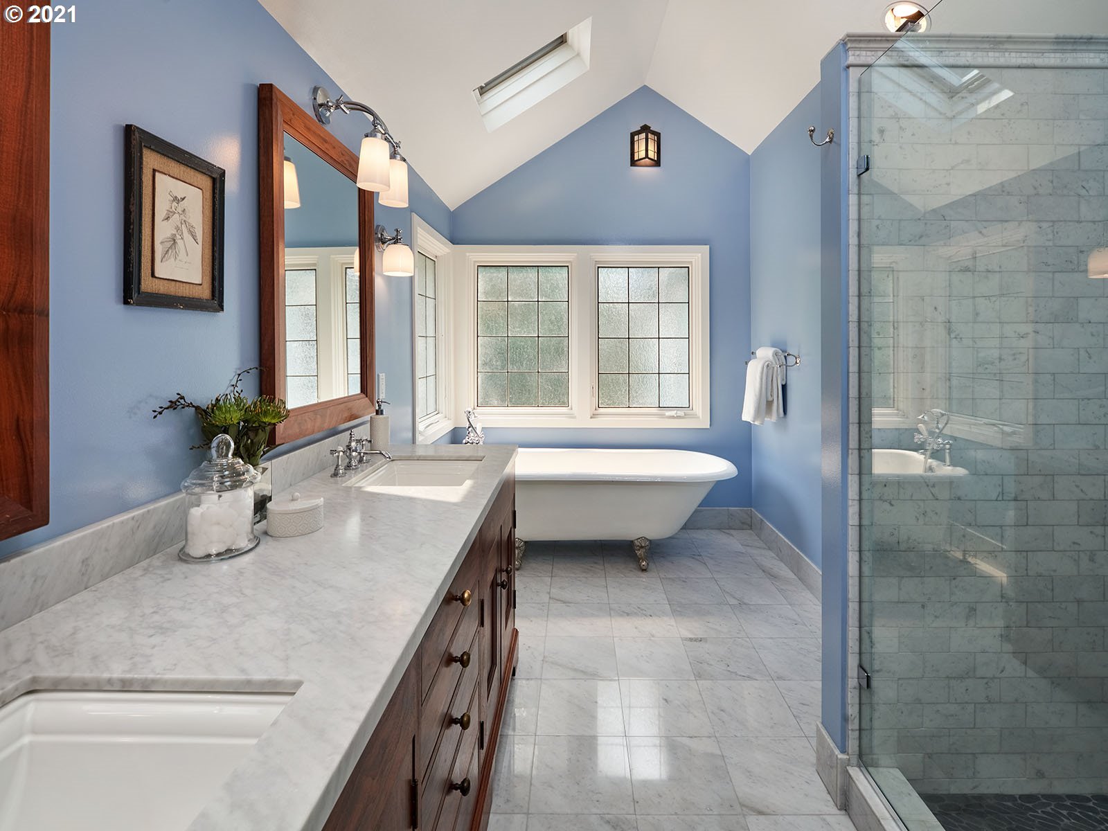 2534 Southwest Arden Road Portland, OR 97201 - Photo 14 of 30