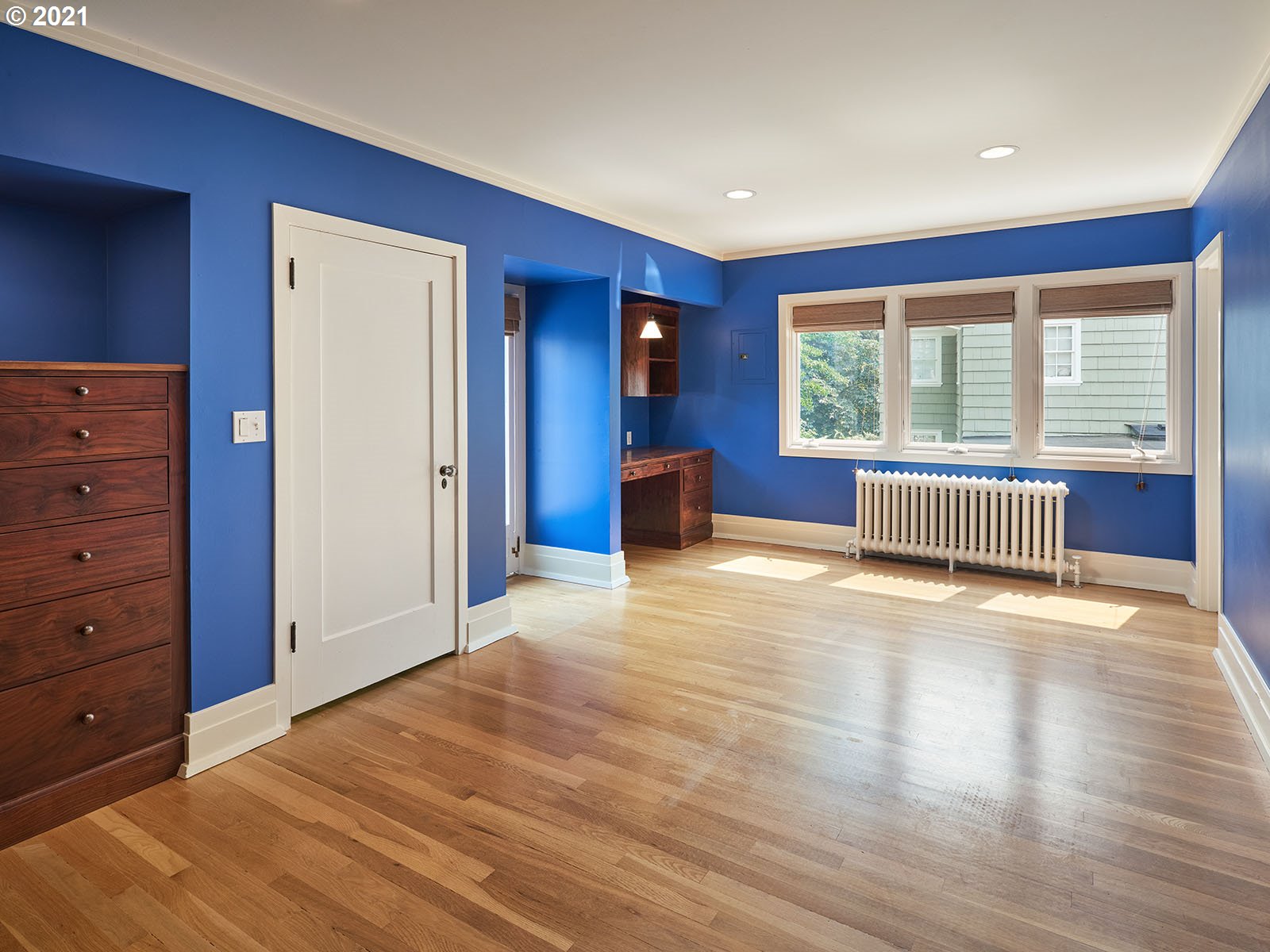 2534 Southwest Arden Road Portland, OR 97201 - Photo 17 of 30