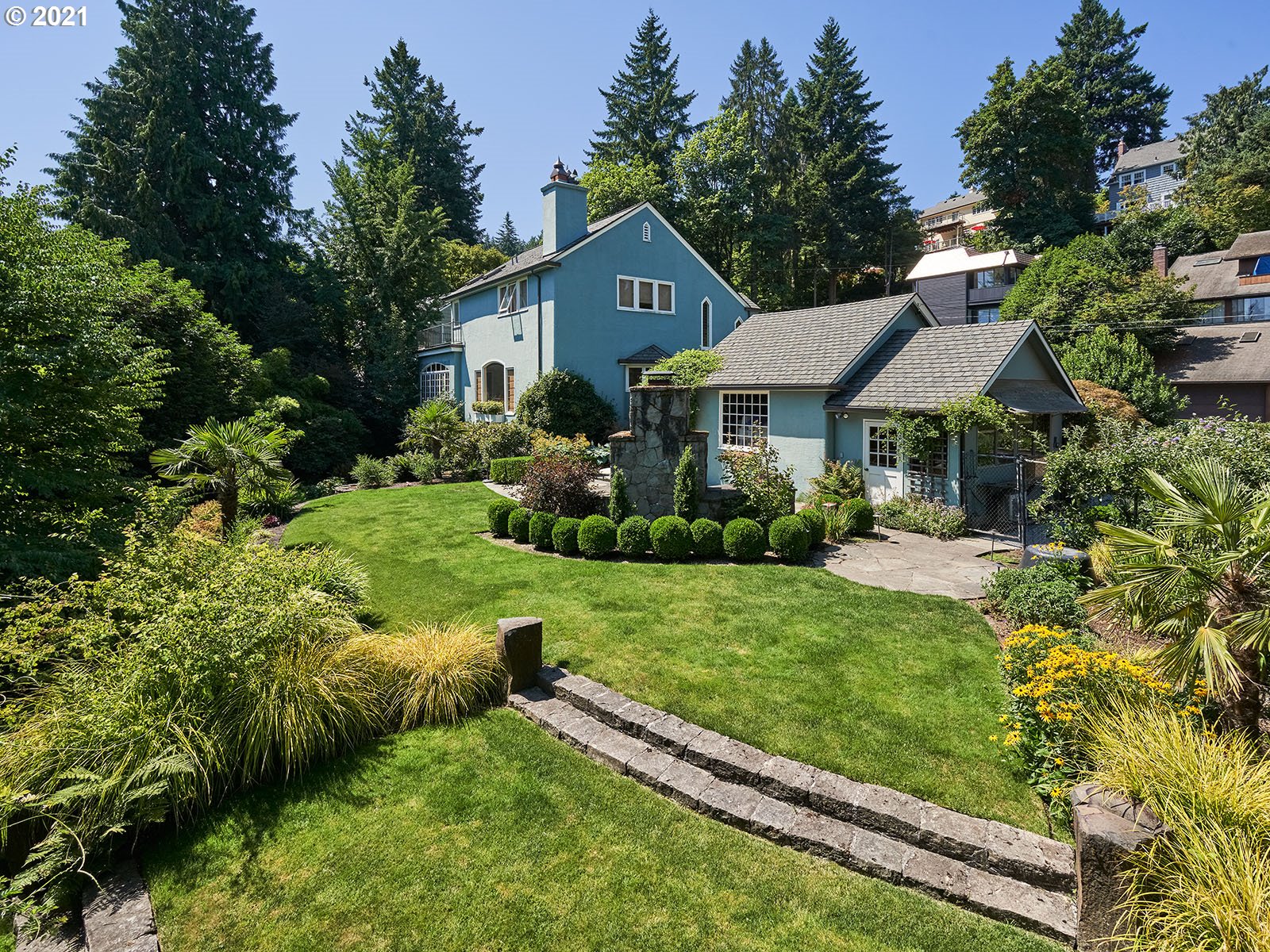 2534 Southwest Arden Road Portland, OR 97201 - Photo 21 of 30