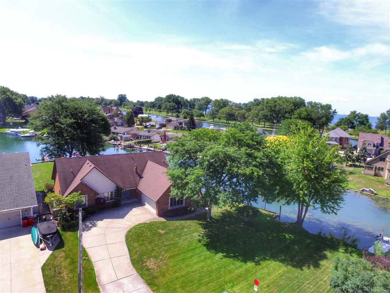 31954 Bridge Road Harrison Township, MI 48045 - Photo 11 of 38