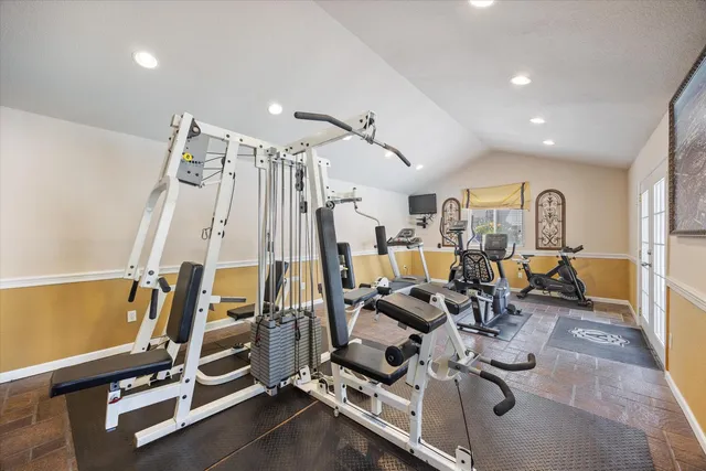 $239,950 | 524 Woodside Oaks, Unit 8, Sacramento, CA 95825