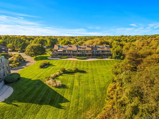 $4,000 | 59 Watchogue Avenue, East Moriches, NY 11940