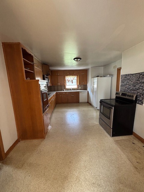 457 East Main Street Arcadia, WI 54612 - Photo 9 of 24