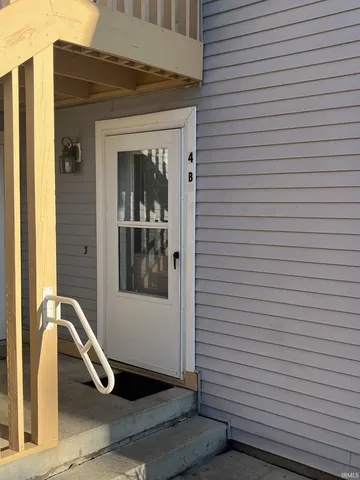 $189,000 | 800 East Arthur Street, Unit B4, Warsaw, IN 46580