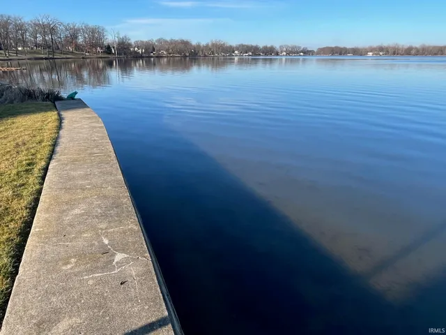 $189,000 | 800 East Arthur Street, Unit B4, Warsaw, IN 46580