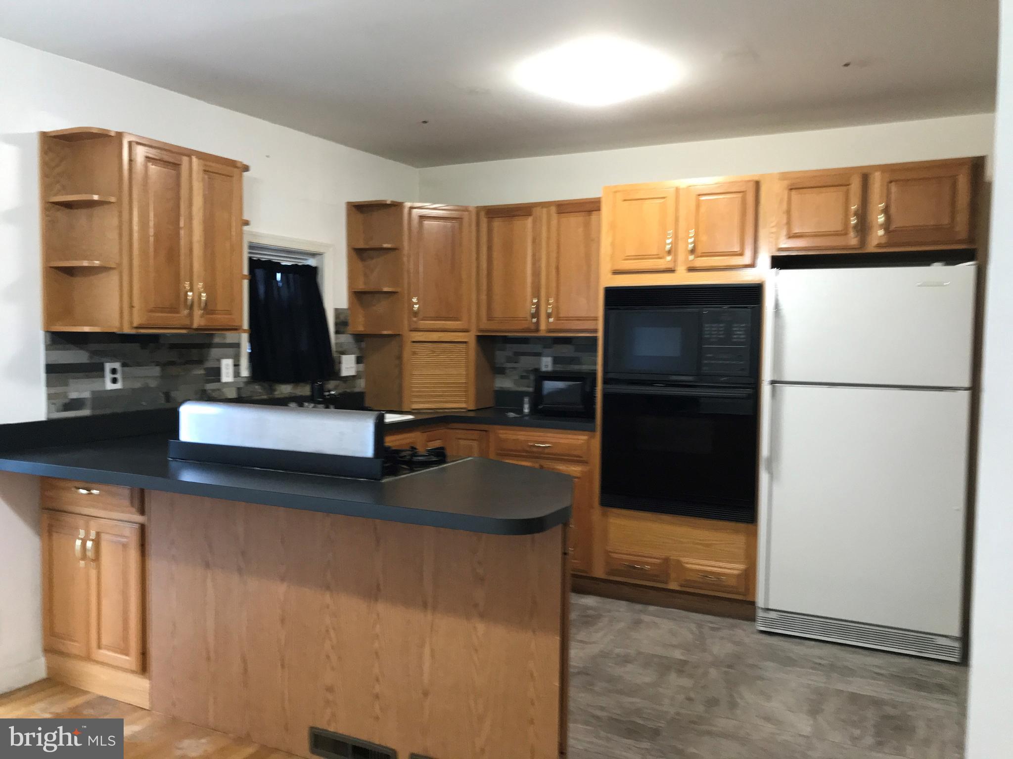765 Seawall Road Baltimore, MD 21221 - Photo 11 of 18 Gallery Image 11