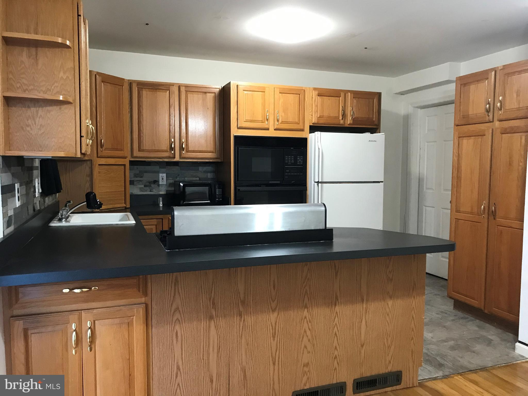 765 Seawall Road Baltimore, MD 21221 - Photo 7 of 18 Kitchen