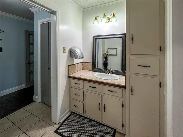 $275,000 | 1104 North Monte Blanc Drive, Abbeville, LA 70510