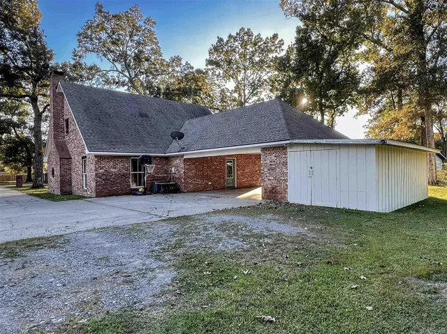 $275,000 | 1104 North Monte Blanc Drive, Abbeville, LA 70510