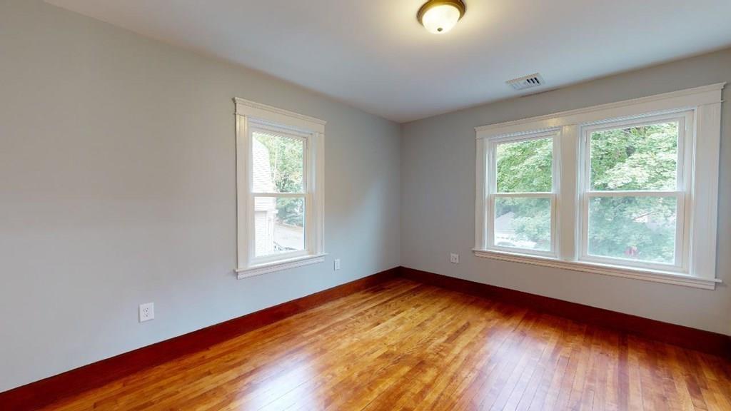 77 Beaconsfield Road Worcester, MA 01602 - Photo 32 of 39