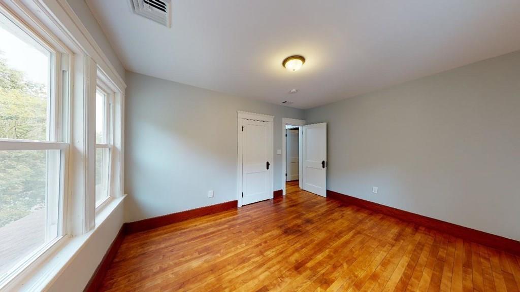 77 Beaconsfield Road Worcester, MA 01602 - Photo 33 of 39