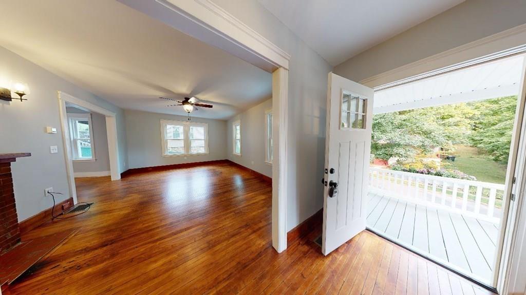 77 Beaconsfield Road Worcester, MA 01602 - Photo 8 of 39