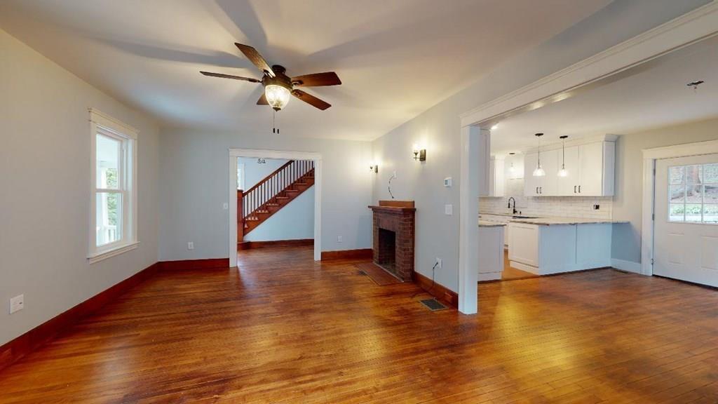 77 Beaconsfield Road Worcester, MA 01602 - Photo 9 of 39