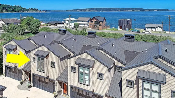 $899,000 | 1095 Essex Street, Unit 2, Camano Island, WA 98282